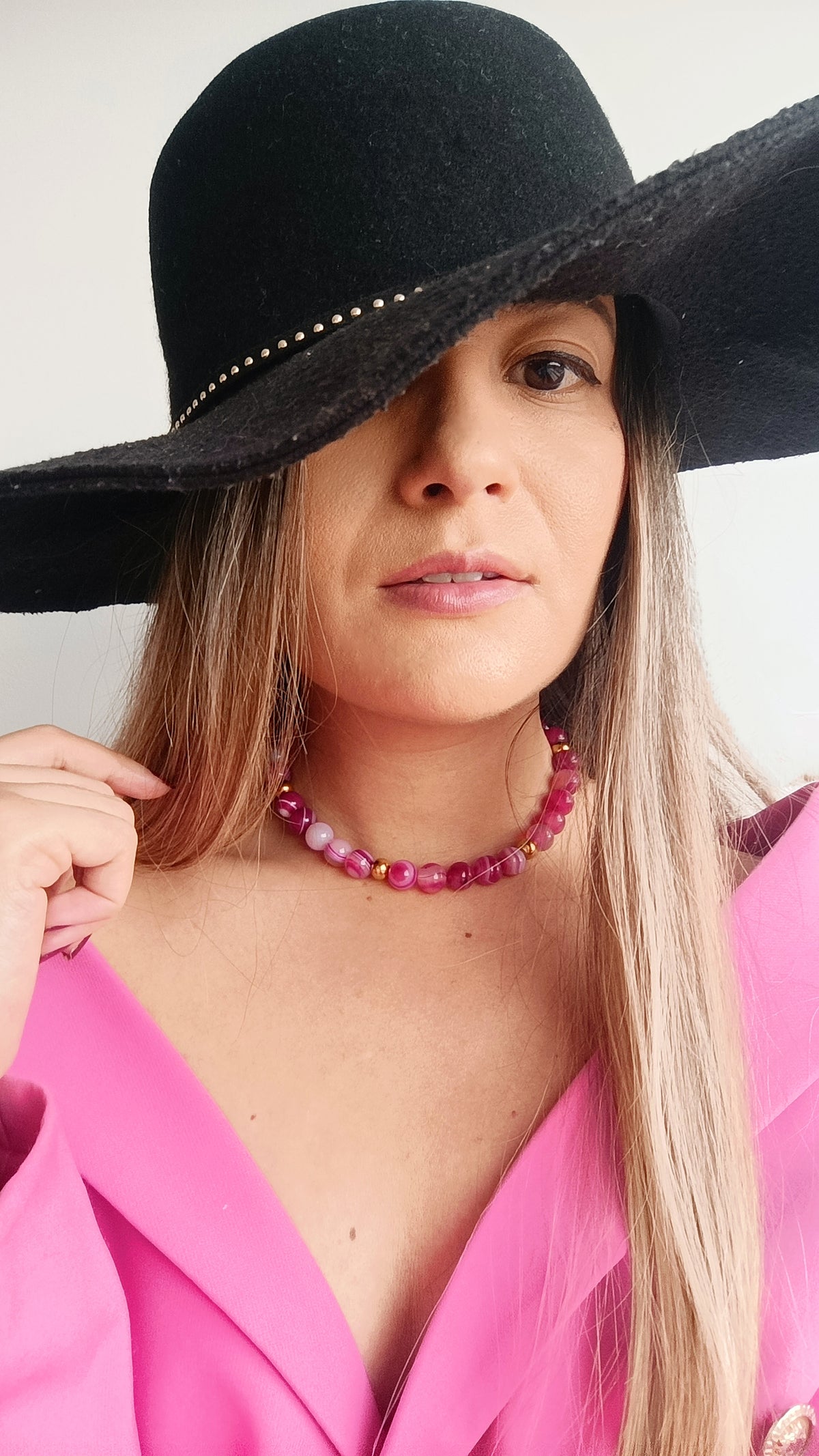 Collar piedras naturales fucsia